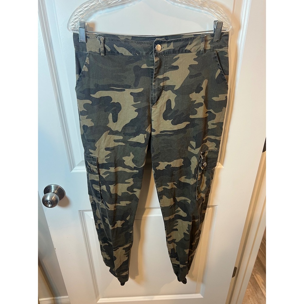 No Boundaries Women Cargo Jogger Pants Camouflage‎ Green Size 15